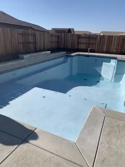 Custom pool built by H20 Pools in Modesto California