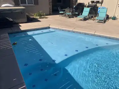 Custom pool built by H20 Pools in Modesto California