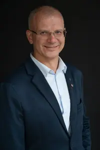 Darius Janulevičius, NT brokeris – straipsnio autorius