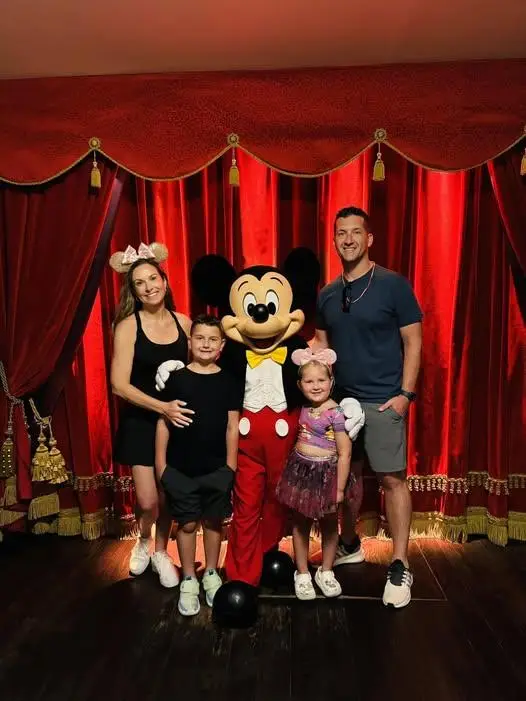 Joe with family