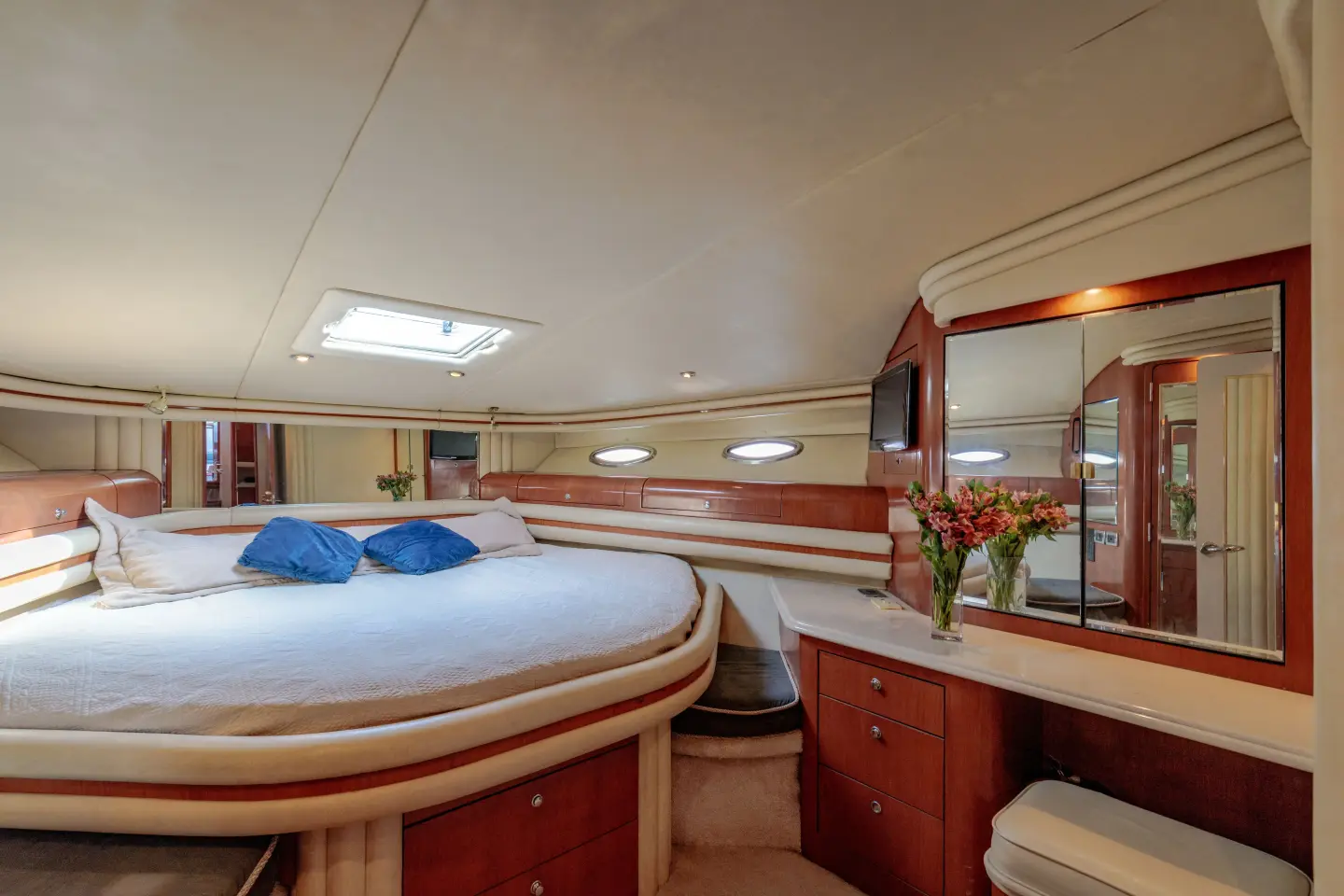 Yacht Sea Ray, Cartagena, Colombia (4)