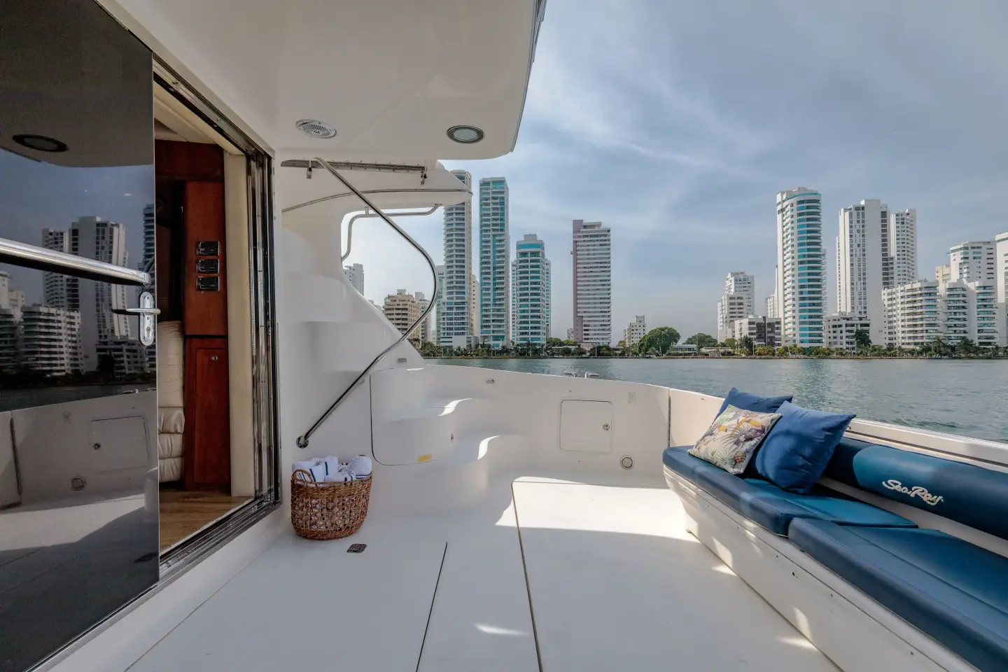 Yacht Sea Ray, Cartagena, Colombia (10)