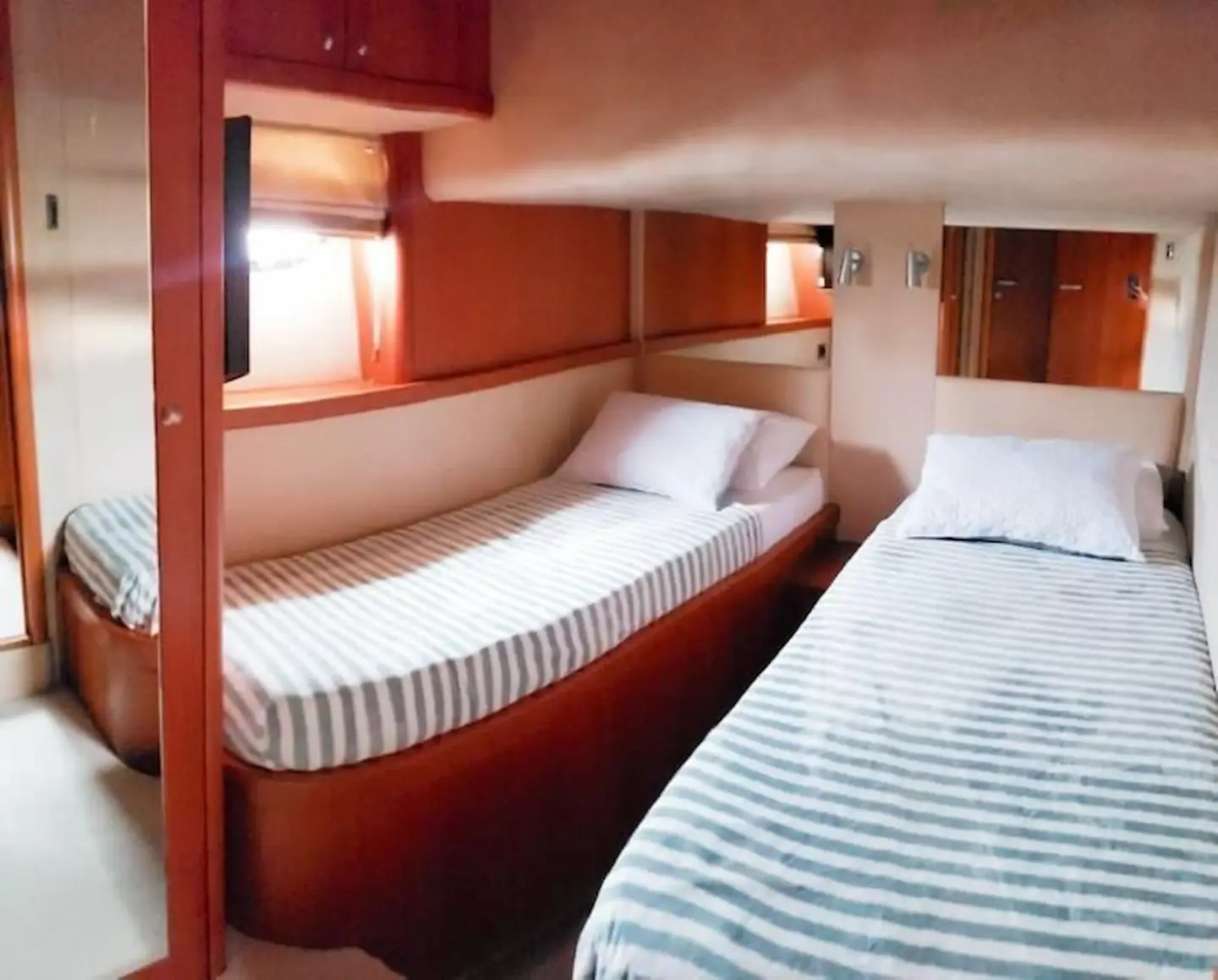Yacht Sunseeker Predator 2, Cartagena, Colombia (10)
