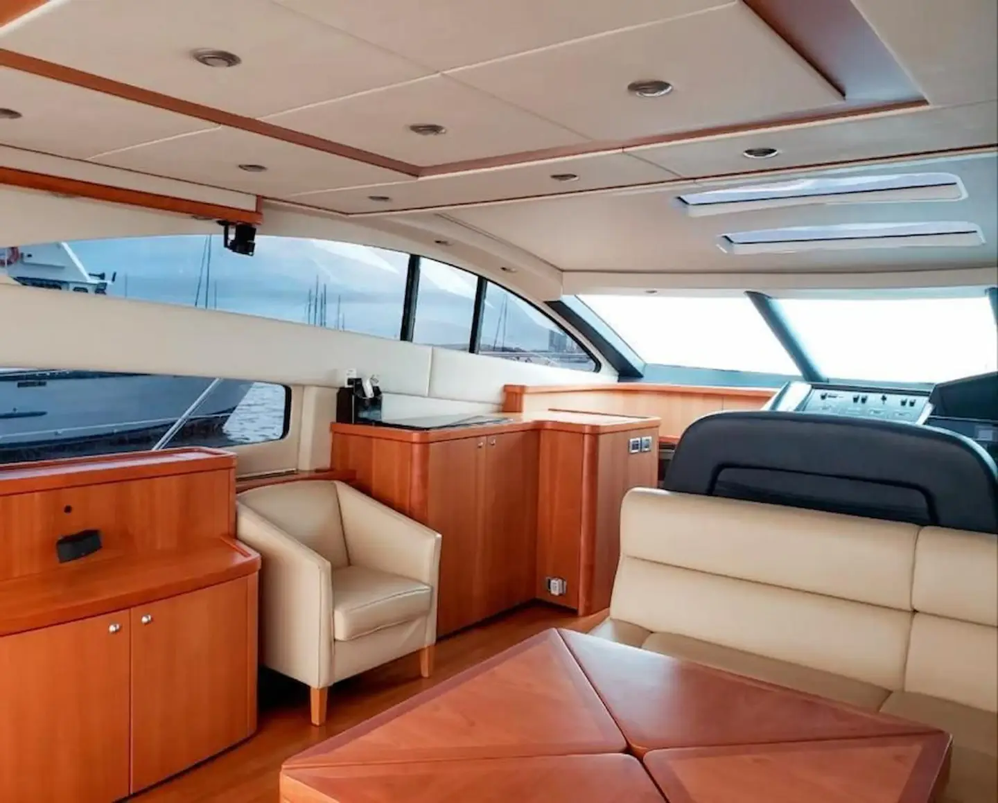 Yacht Sunseeker Predator 2, Cartagena, Colombia (6)