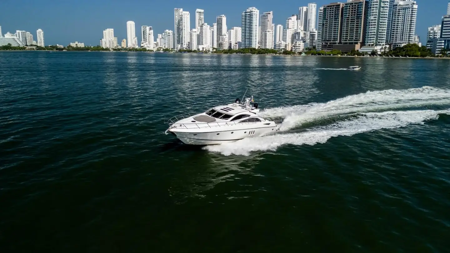 Yacht Sunseeker Predator 1, Cartagena, Colombia (4)
