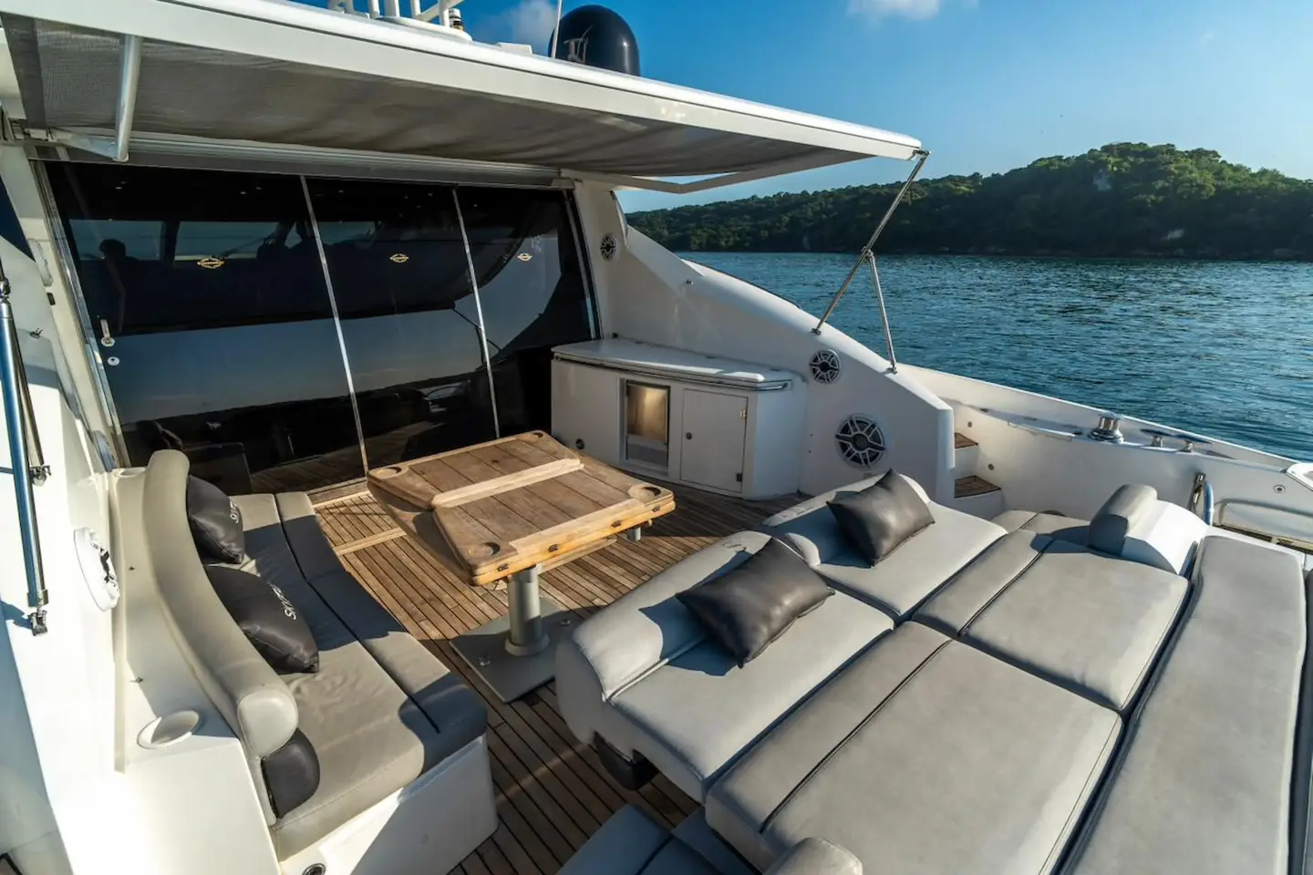 Yacht Sunseeker Predator 1, Cartagena, Colombia (5)