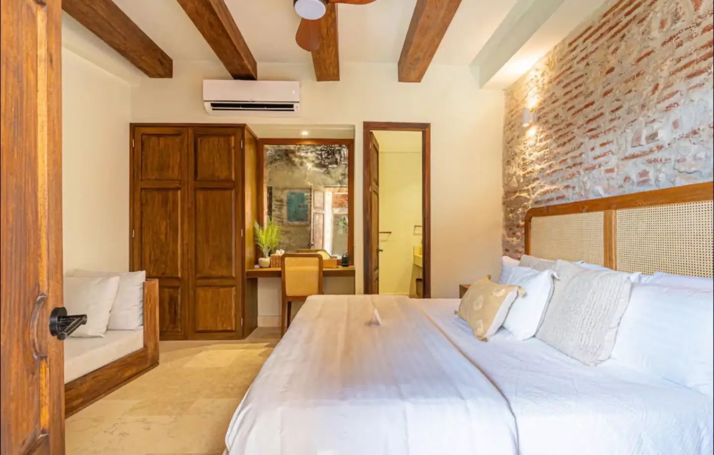 House Emilia, Historic Center of Cartagena (10)
