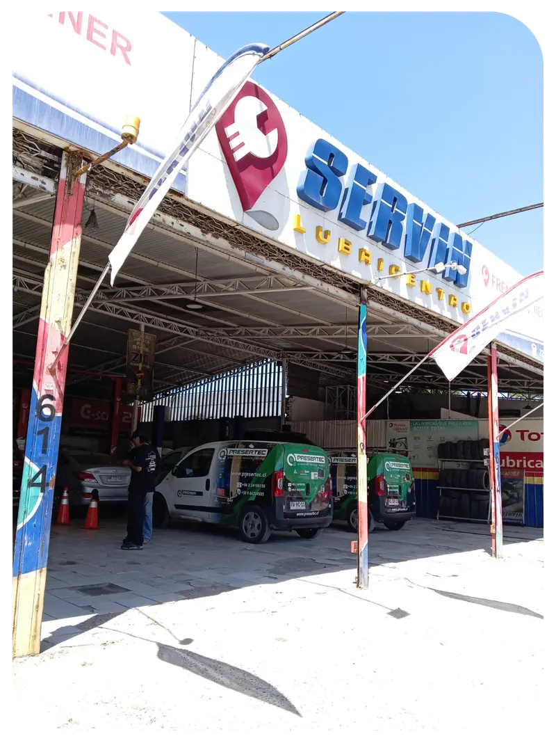 Fachada de Servin Lubricentro en Av. Departamental 614, San Miguel