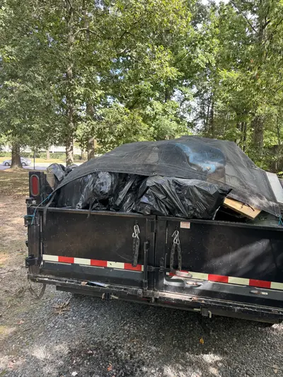 Truck load of junk hauled by KD Junk
