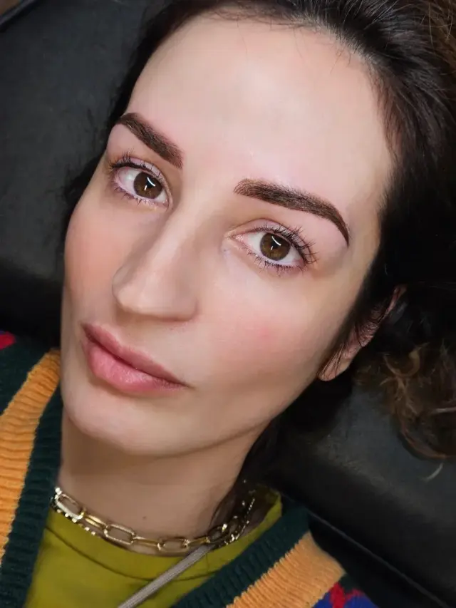 Brow Sculpt – réalisation Blush France Bordeaux