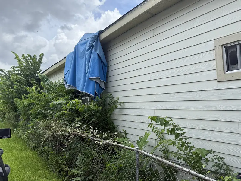 7909 Ford St: Before