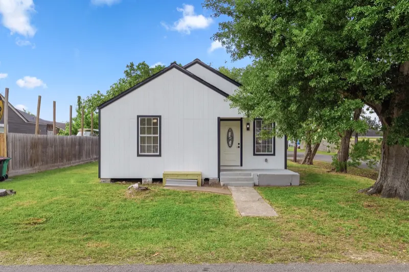300 Hafer Ave, Baytown: After