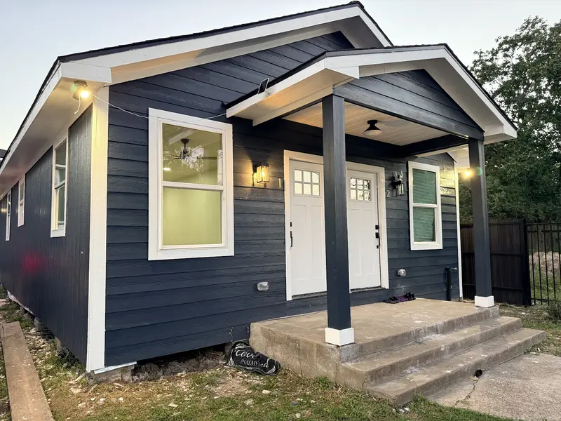 3268 Holman St: After