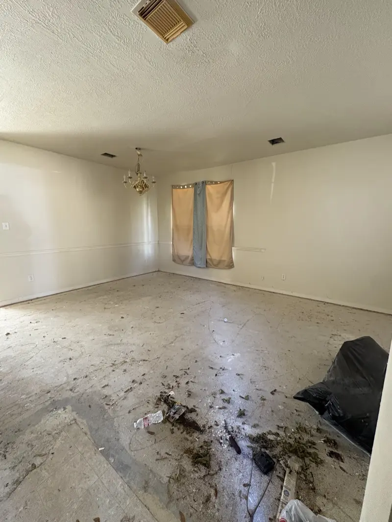 2522 Willow Springs: Before