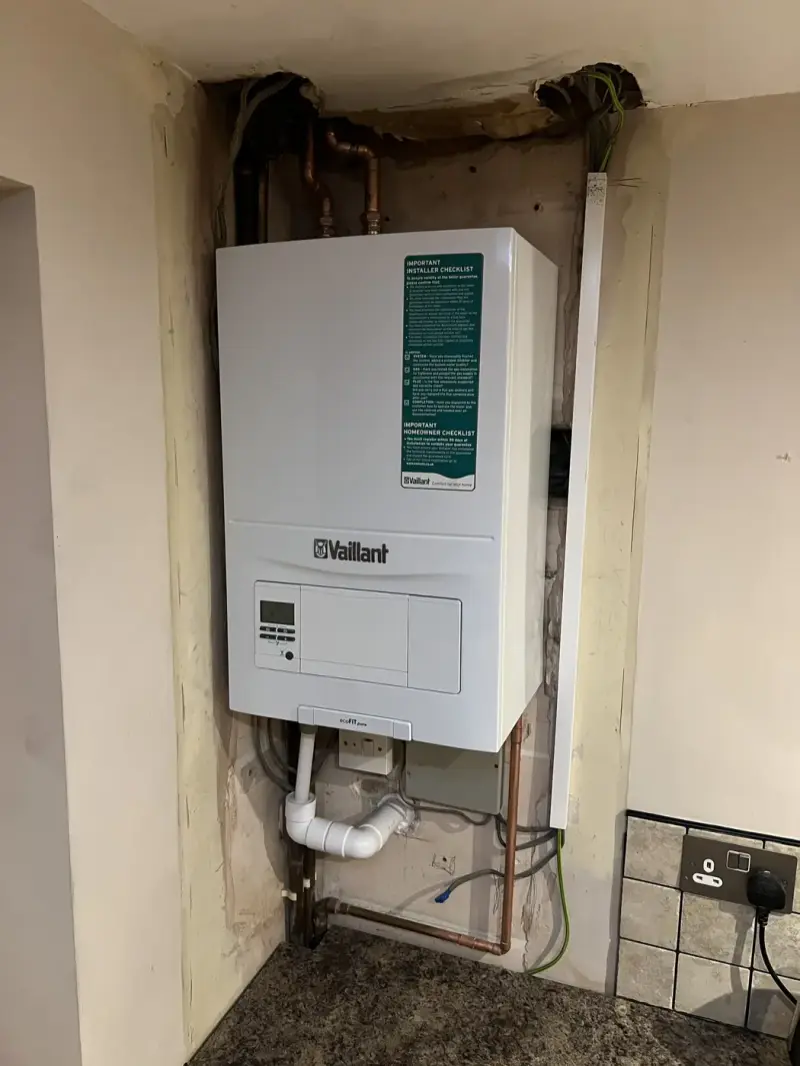 Boiler and pipework installed in an Oxford home by our team