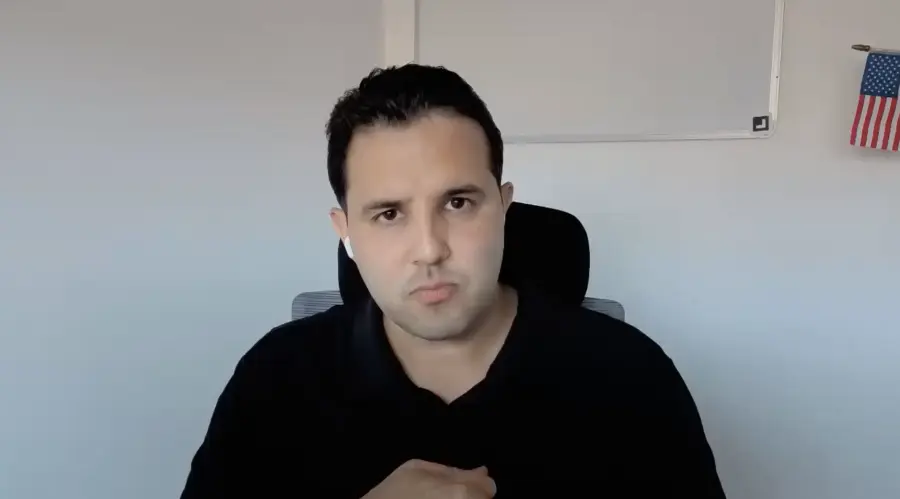 Manuel Rodriguez explicando El Sistema V.I.D.A.