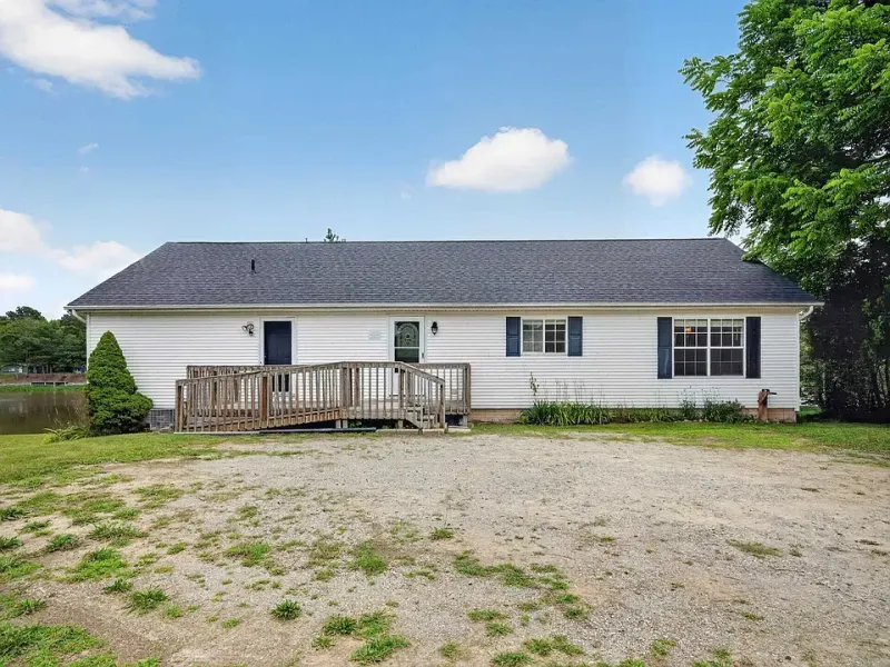 533 White Rd, Gladwin, MI 48624