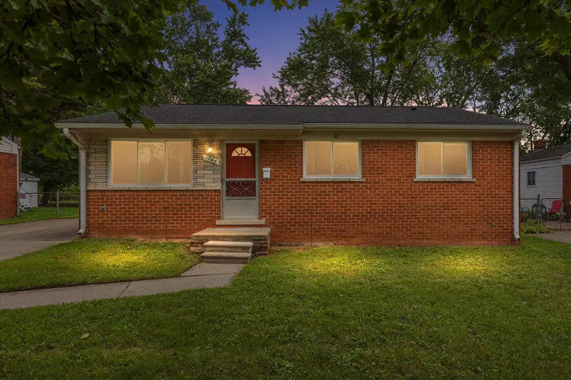 1766 Henry Ruff Rd, Garden City, MI 48135