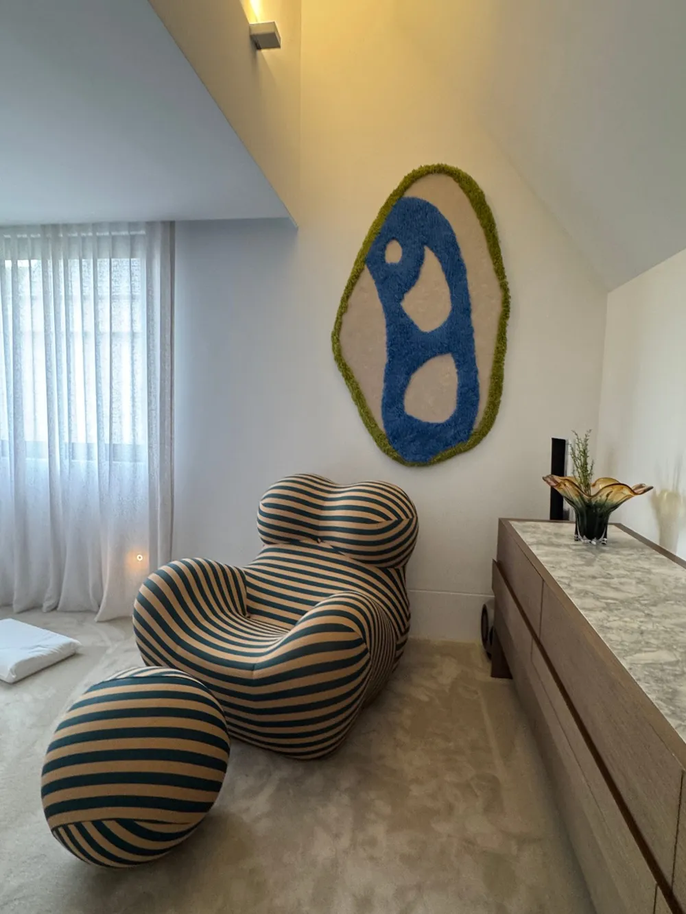 Sitting area