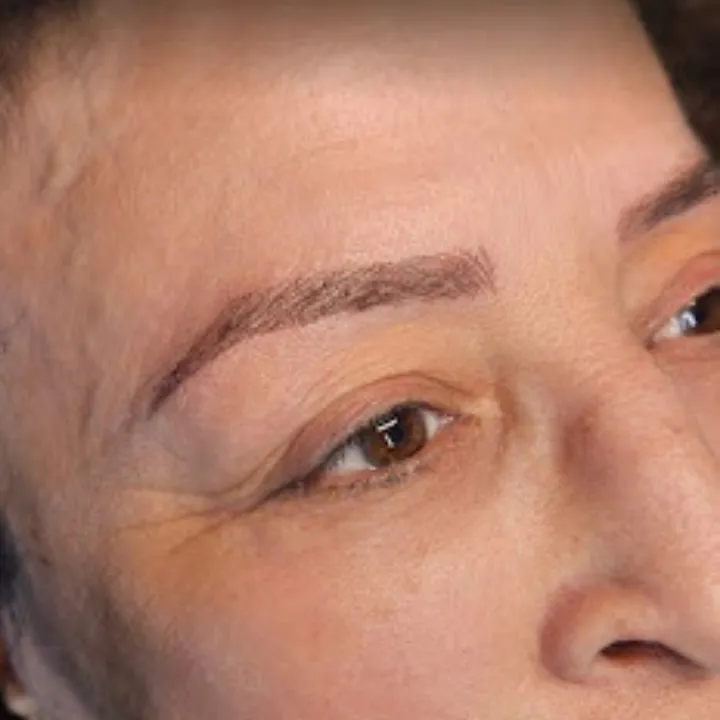 Microblading sourcils après Bordeaux