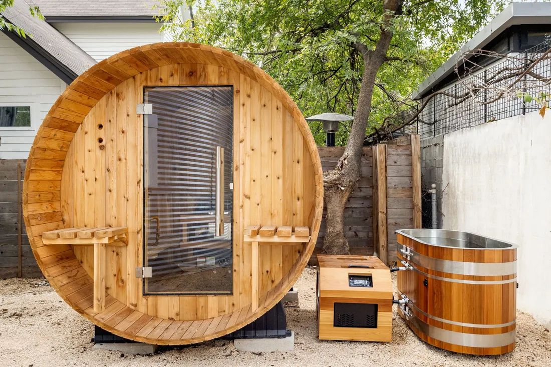 Barrel sauna and cold plunge