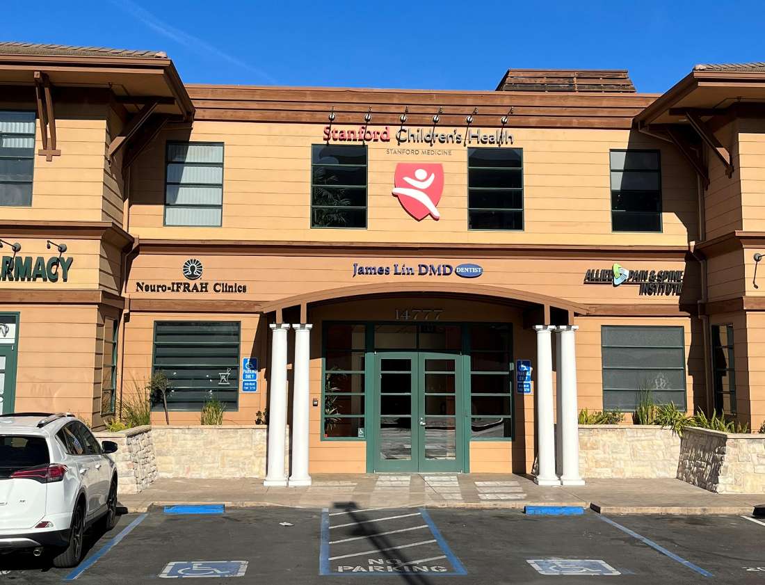 Exterior of James Lin DMD office building