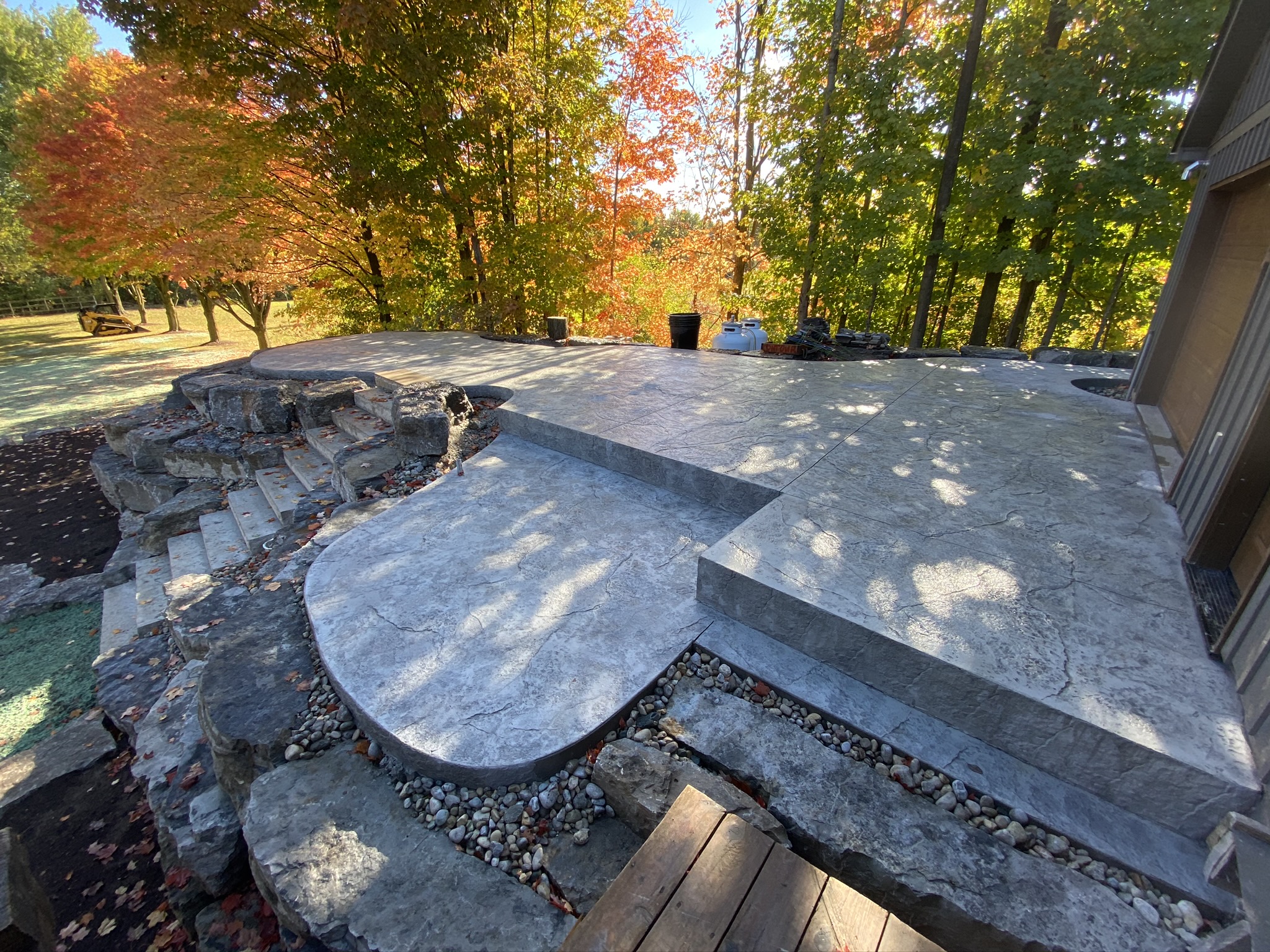 Stamped concrete patio detail and decorative concrete finish by SCP Stamped Concrete Pros Inc.