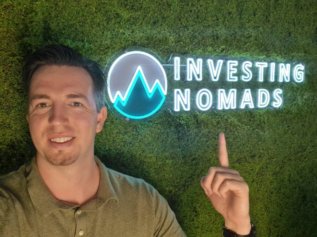 Nick van Investing Nomads