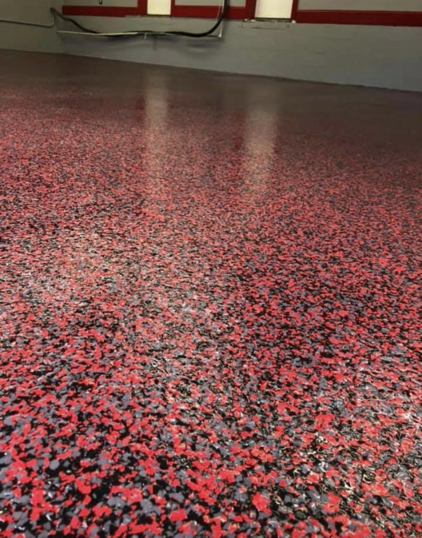 Decorative red and black floor coating