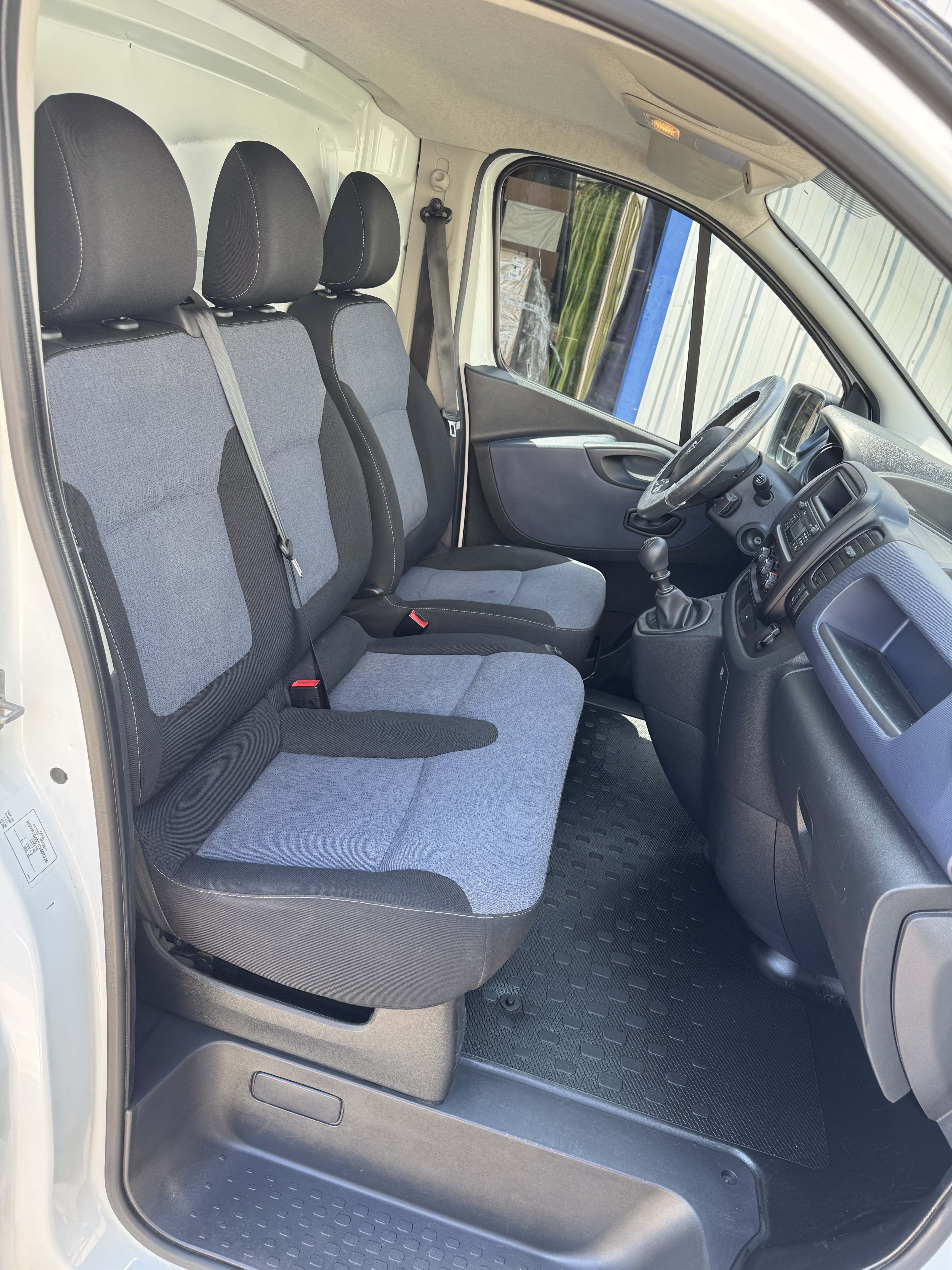 Nettoyage voiture à domicile à Tournon-sur-Rhône