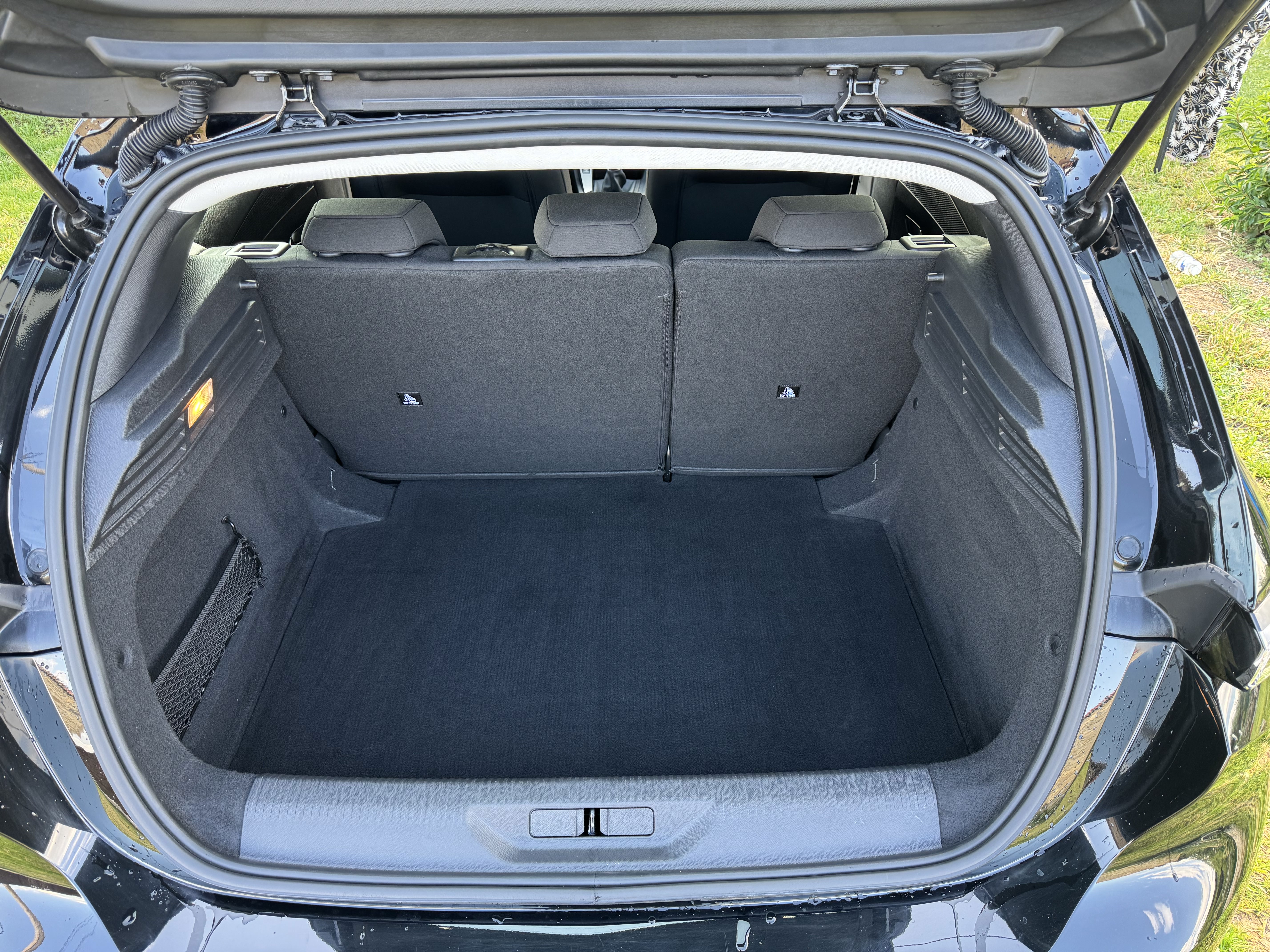 Nettoyage voiture à domicile à Tournon-sur-Rhône