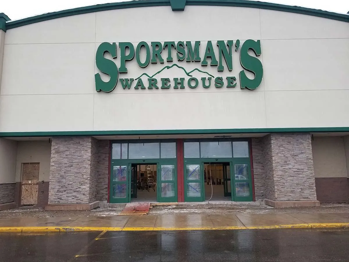 Sportsmans Warehouse Exterior Of Building