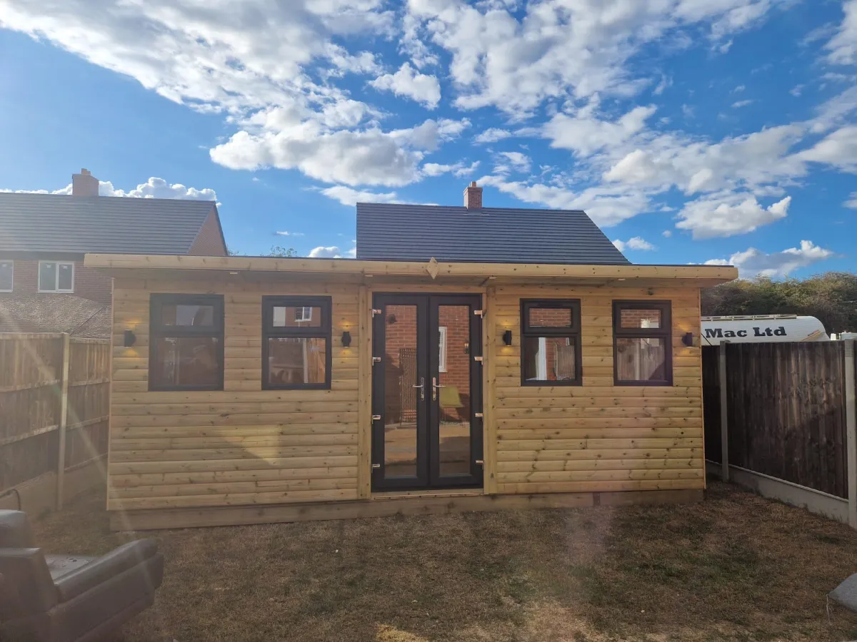 Toby Grainger Outdoo Lighting Shed Man Cave Salon