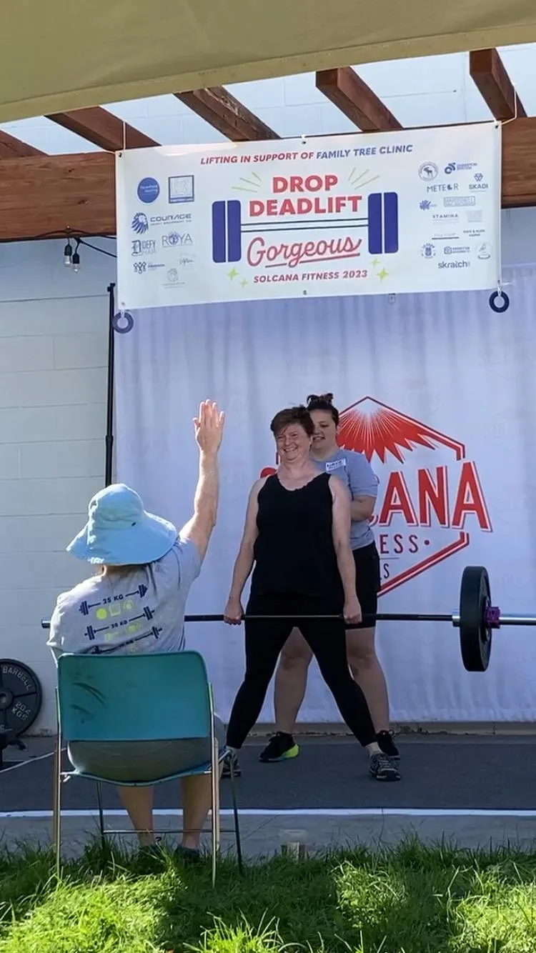 Robin hitting a PR at Drop Deadlift Gorgeous 2023