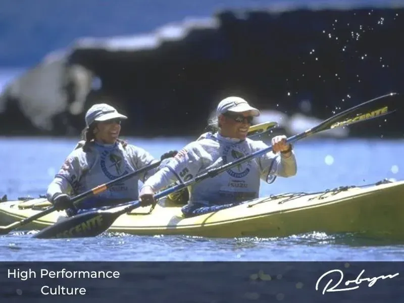 What Sets High-Performance Teams Apart: The 4 Pillars of Total Commitment