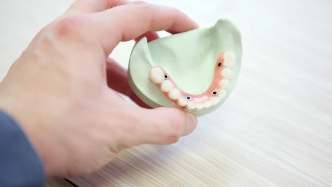 emergency denture repair