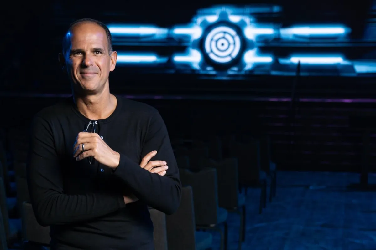 A professional headshot of Marcus Lemonis captured by The Mamones at Russell Brunson's Funnel Hacking Live corporate event at the World Center Marriott in Orlando Fl