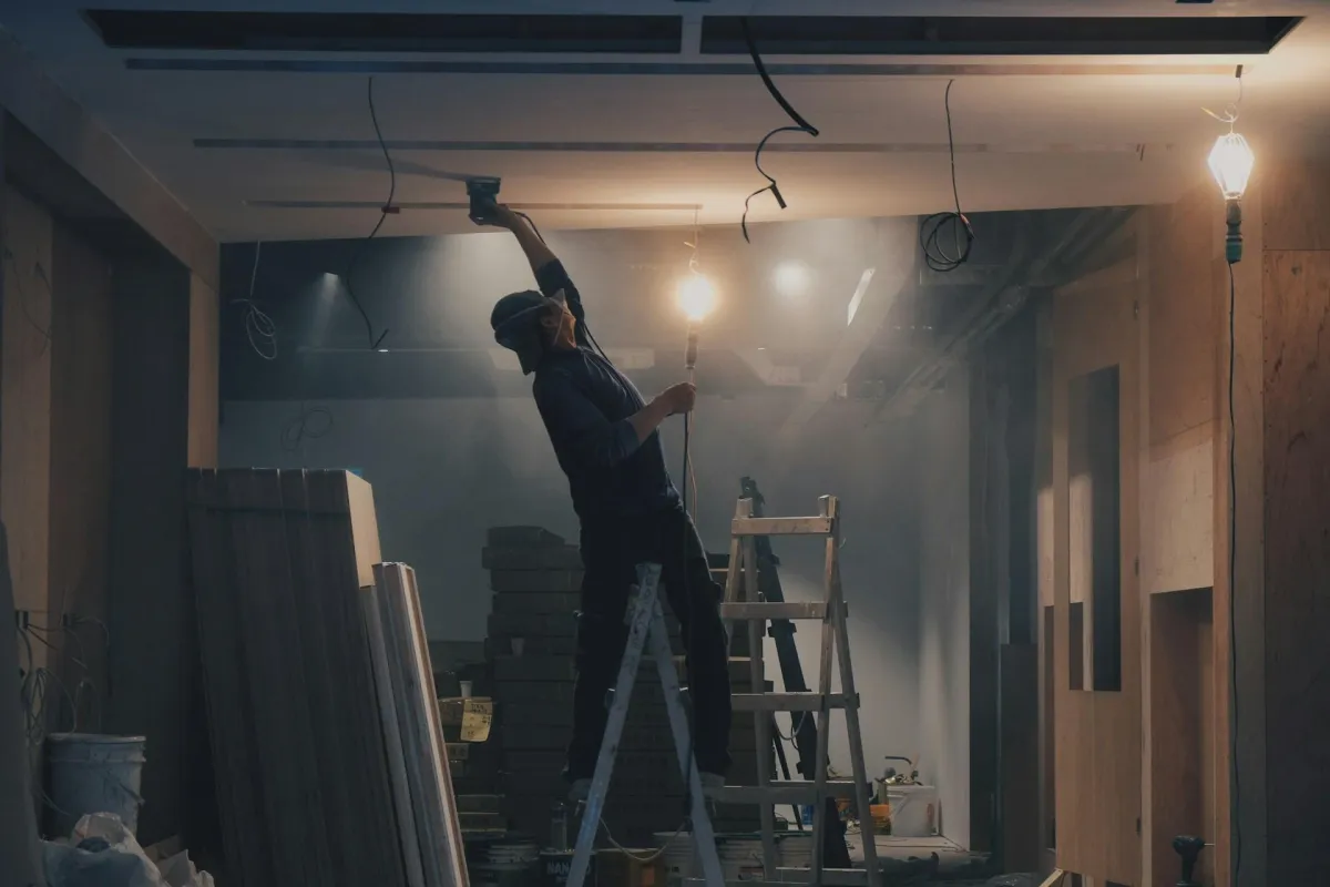 Emergency electrician conducting emergency repairs, Safe Spark Solutions