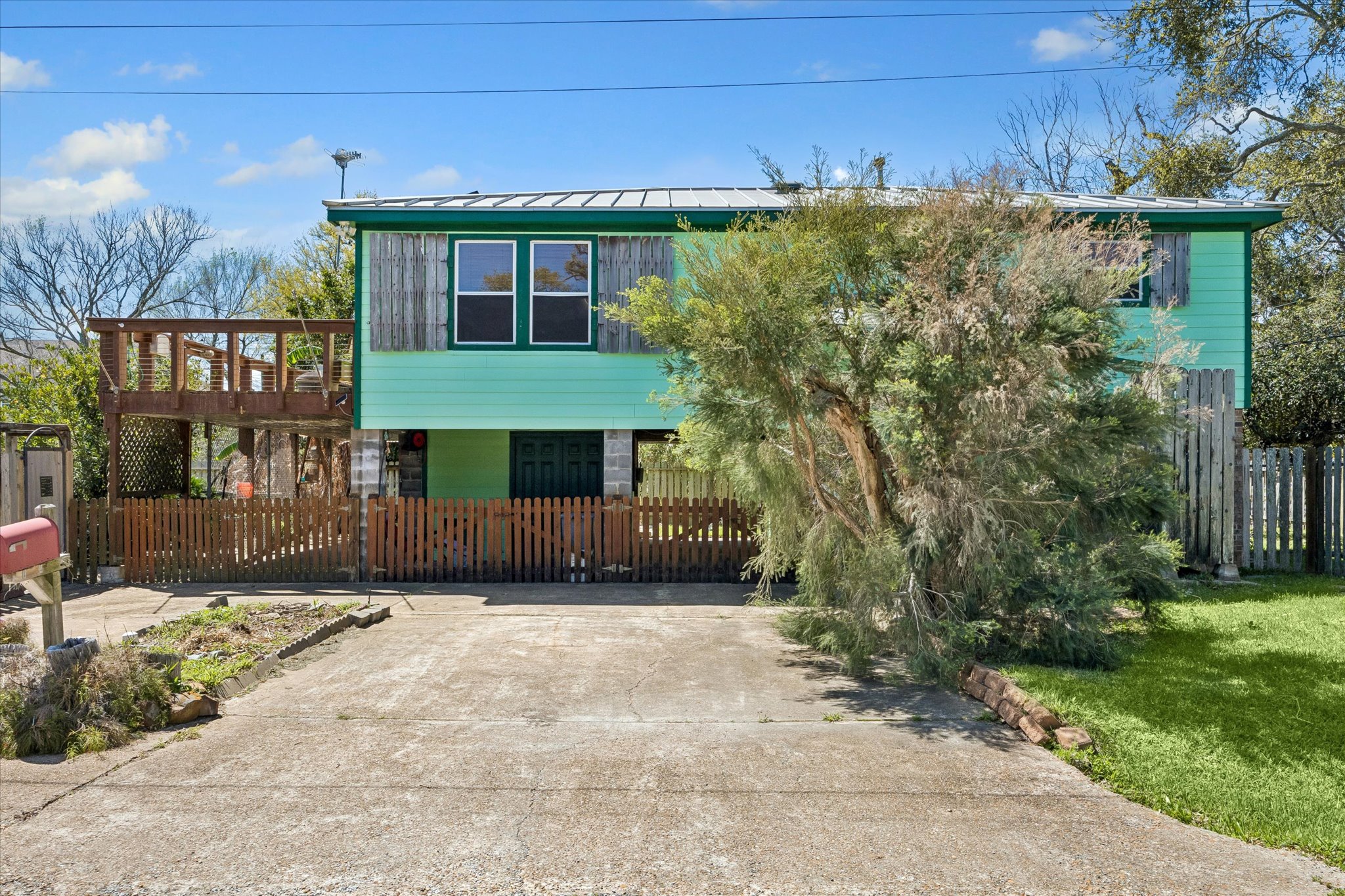 1009 3rd St | Seabrook, TX 77586