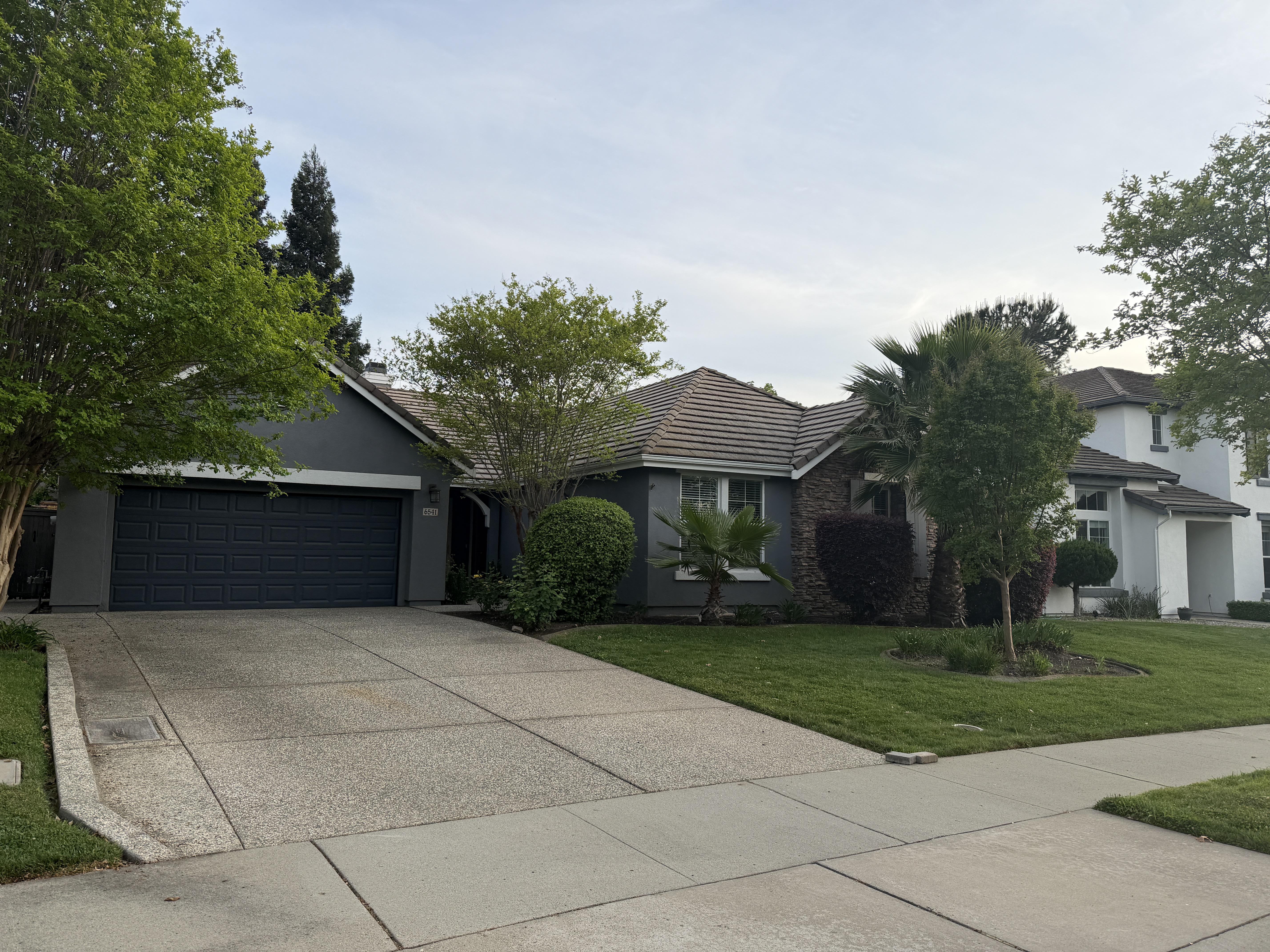 Sweet Home of Roseville backyard