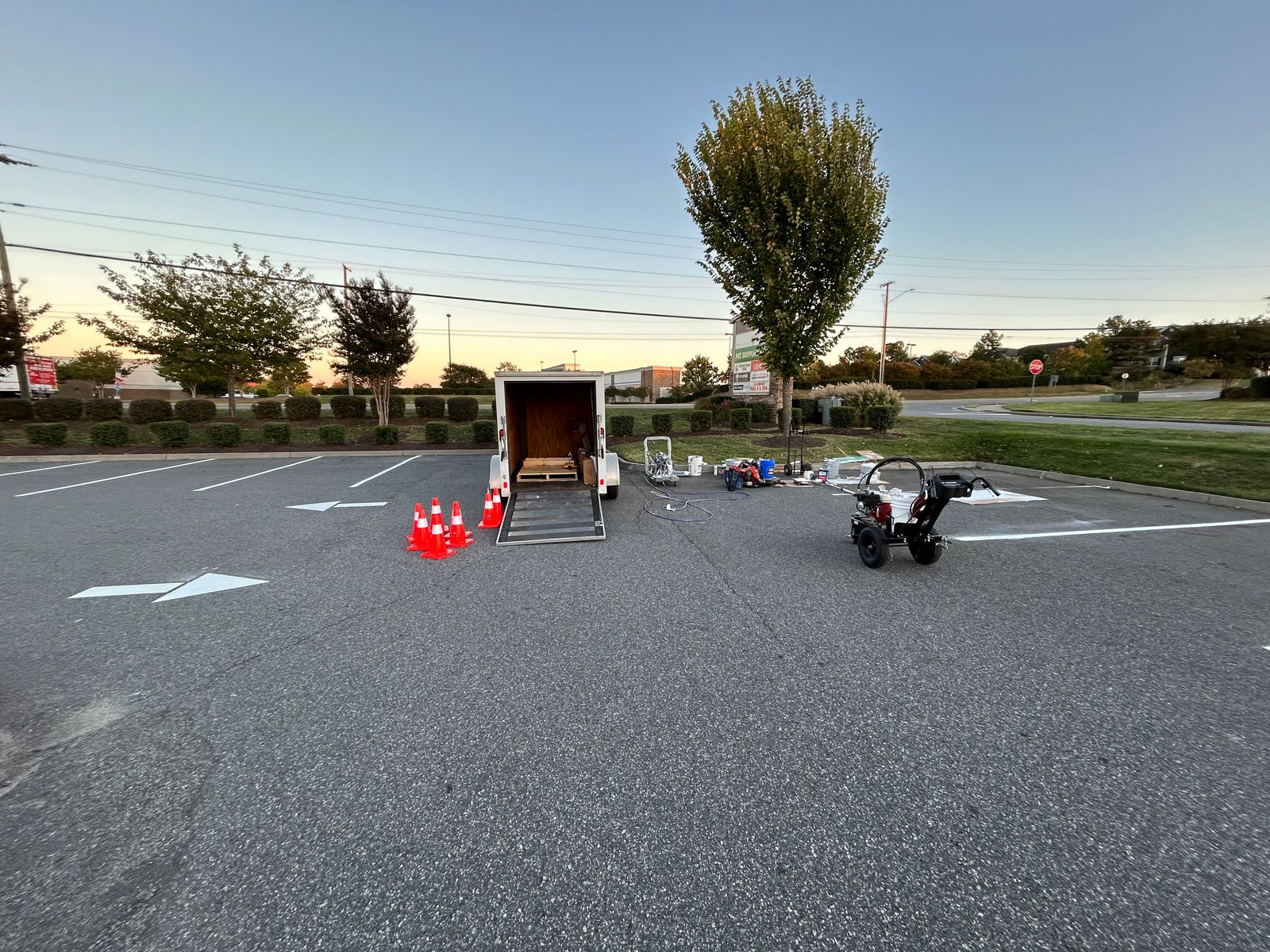 parking lot pressure washing
