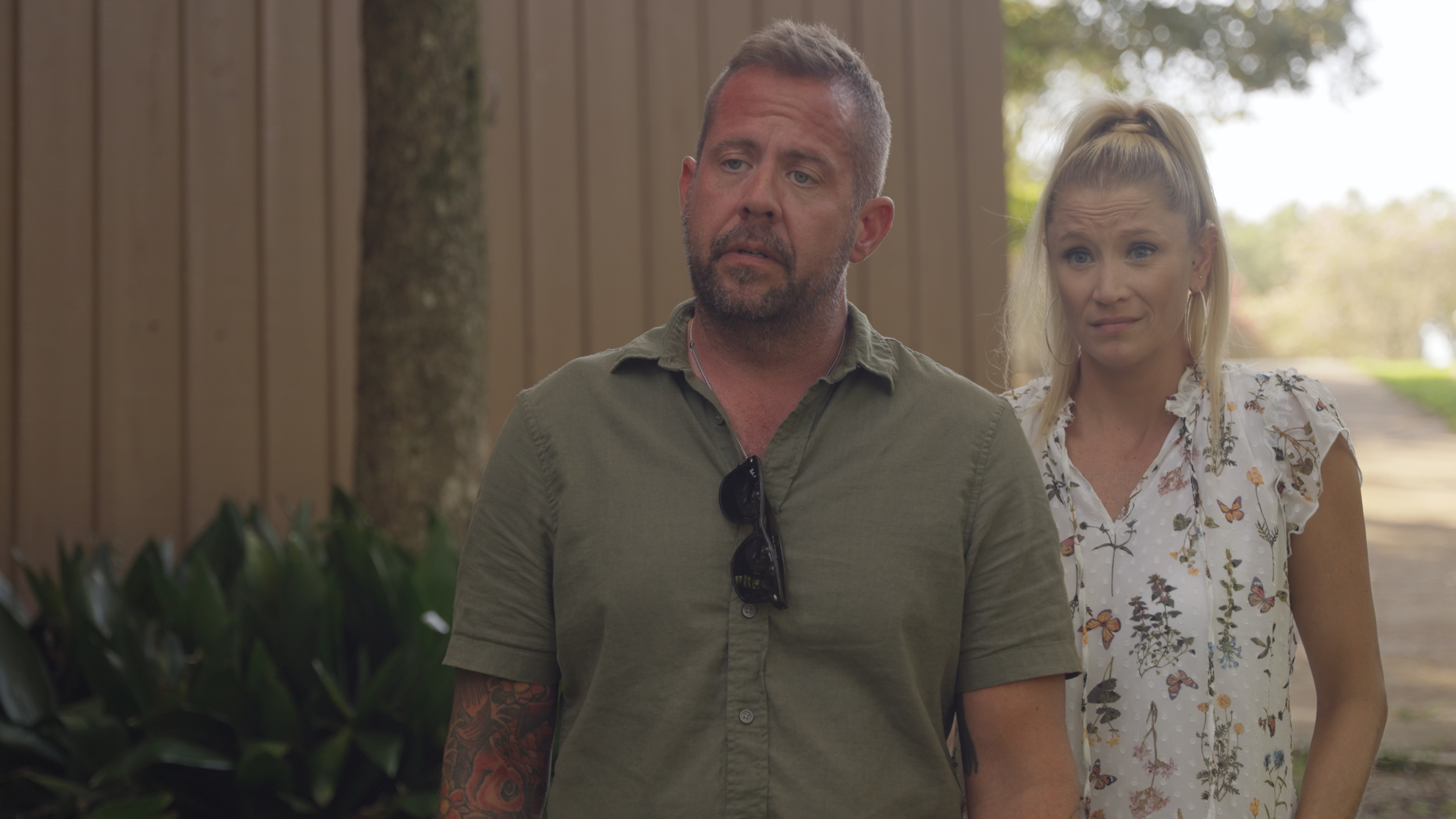 Nick Manning and Kristen Renton in The Fois