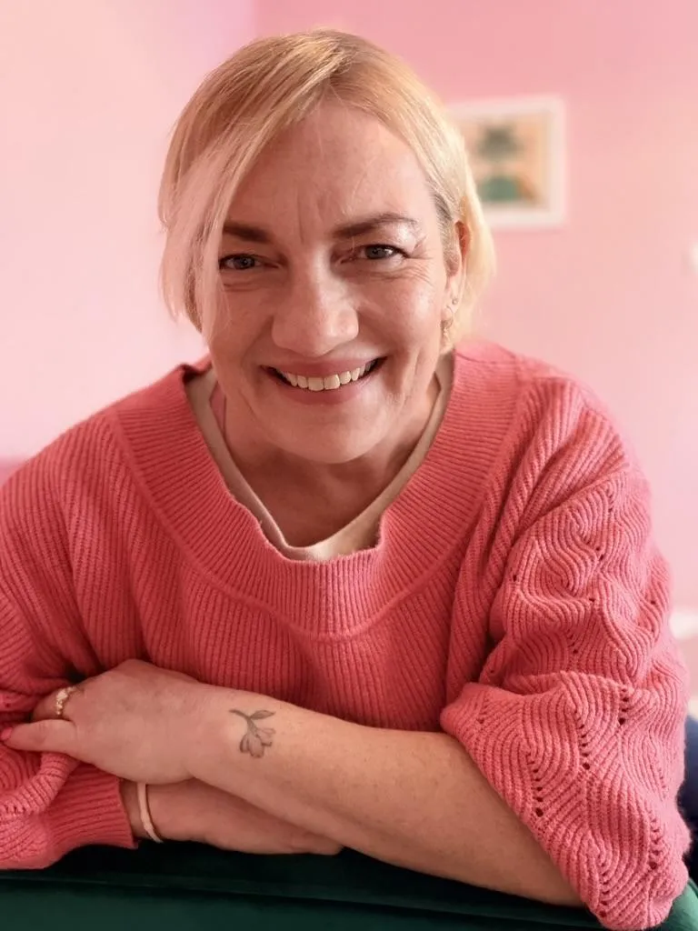 Caroline Harland. Counselling for Women. Therapist for Women London Online