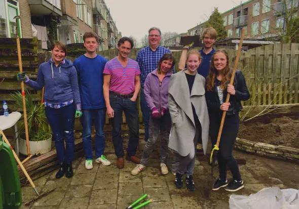 Praktijkvoorbeeld van sociaal en groen verbinden in de leefwereld van bewoners.