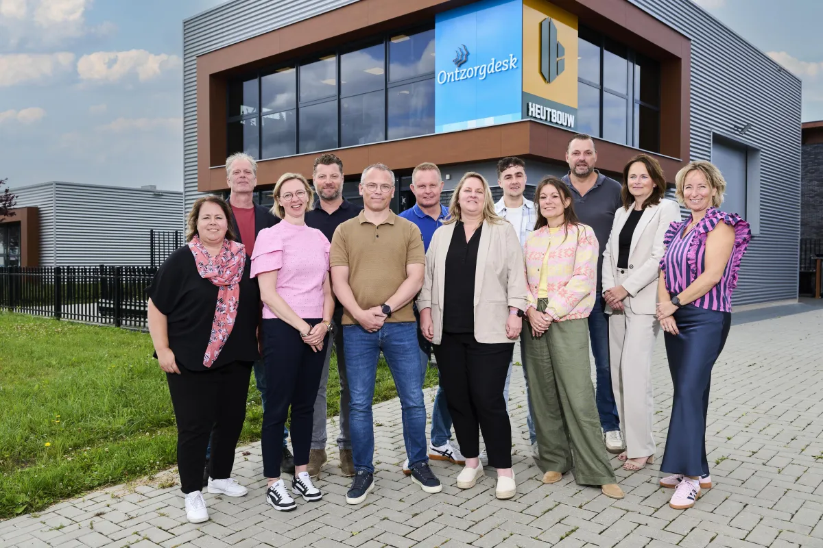 Team Ontzorgdesk voor hun locatie