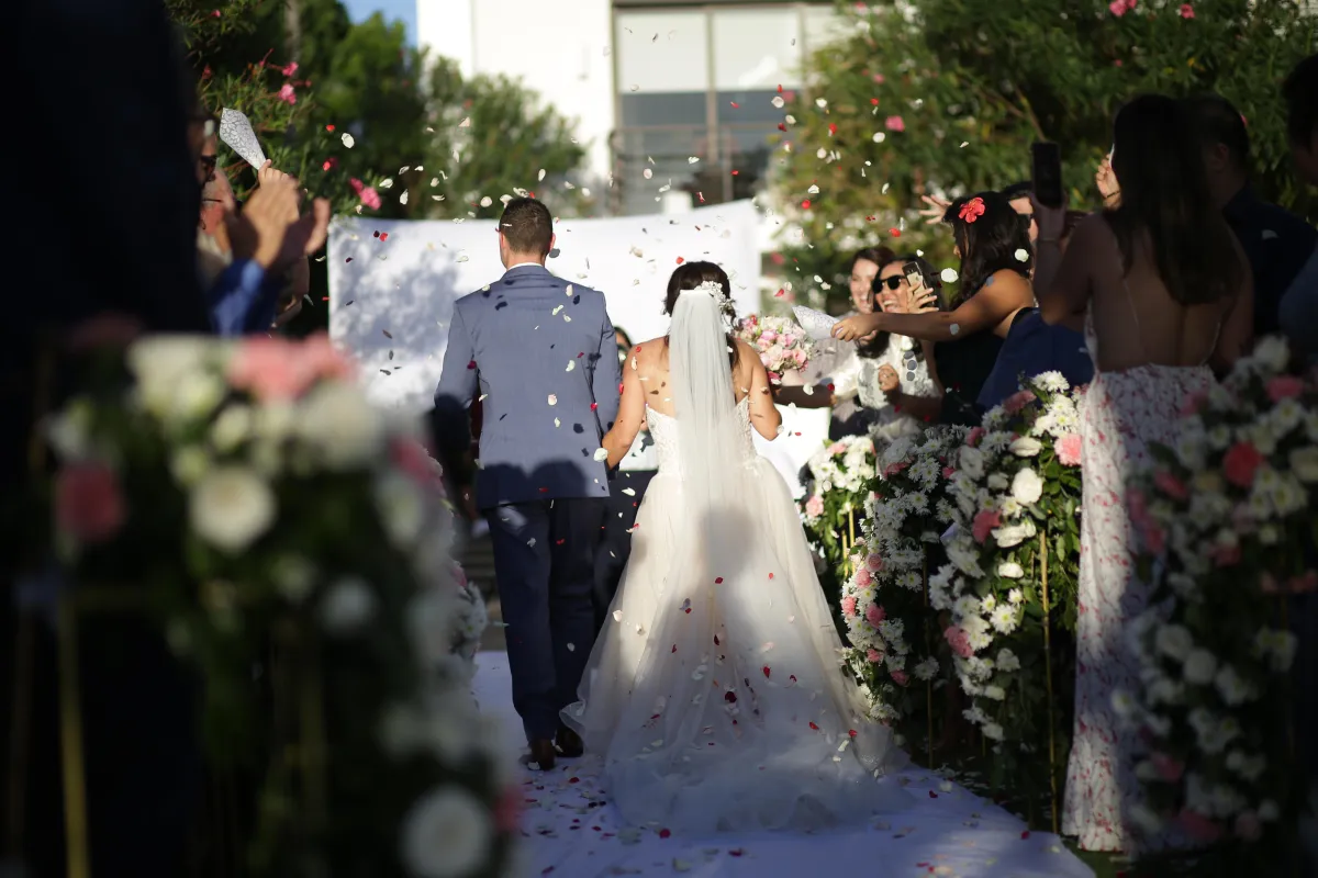 The First 10 Things To Do After Getting Engaged