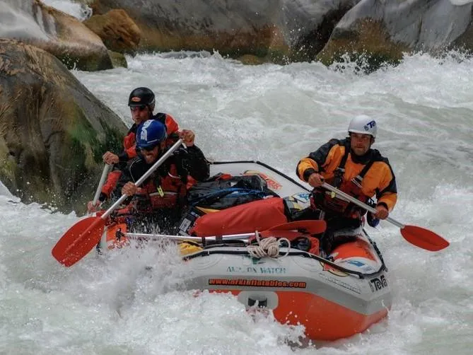 Munro Medical Solutions - First Aid Kits On The River