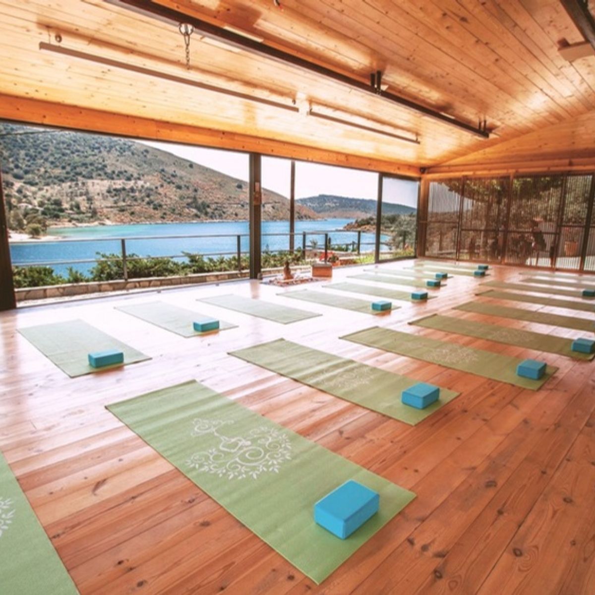 Yogaraum mit Meerblick