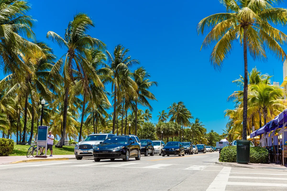 Calor en Florida y tu carro: ¿qué cubre tu seguro? (52 car.)