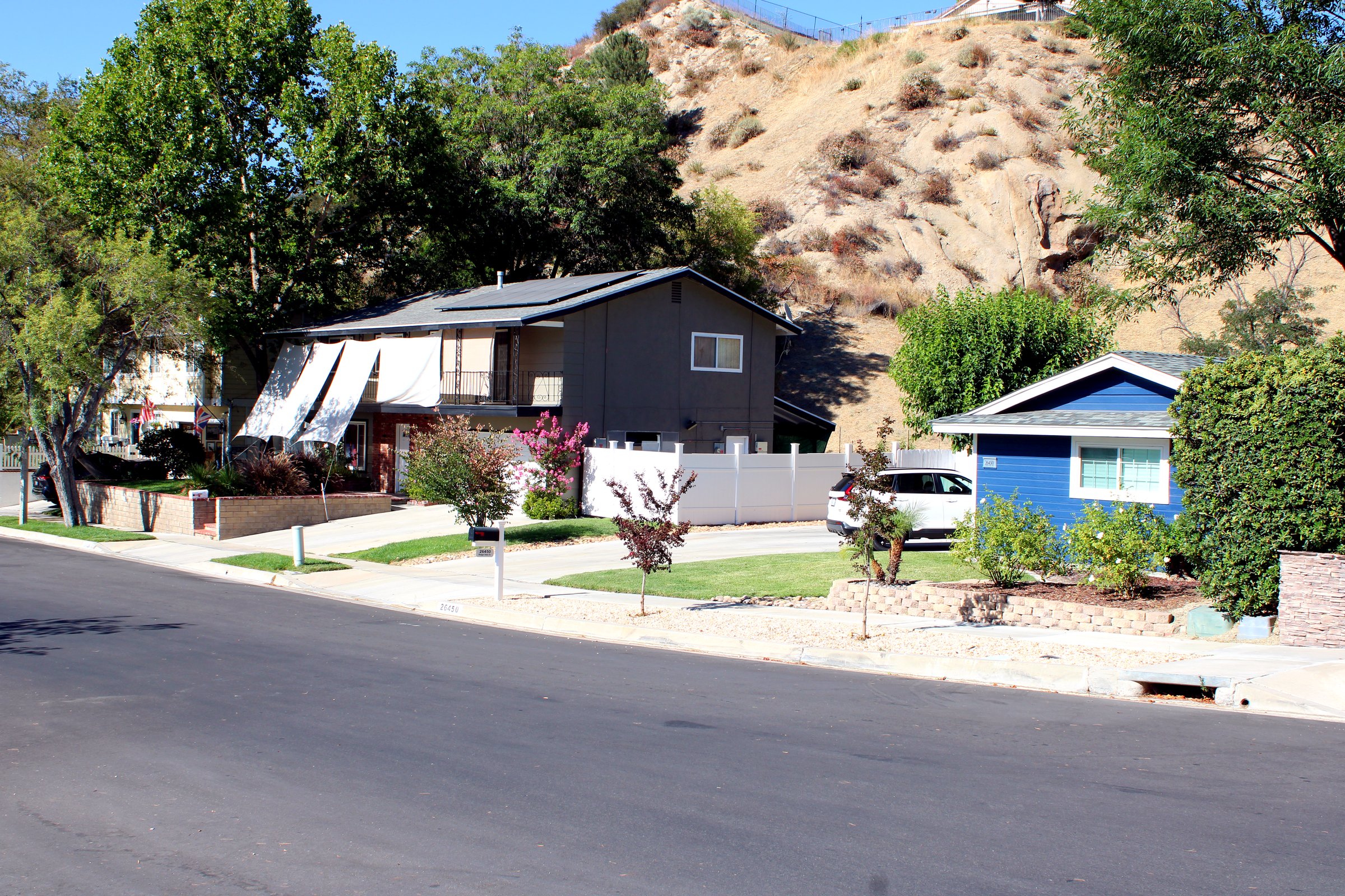 Homes along a residential street in Newhall, Santa Clarita, California
